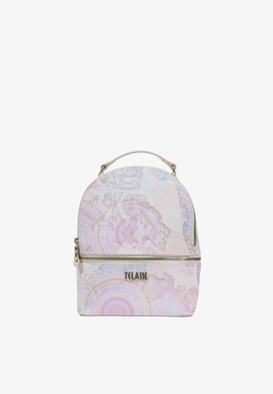 Kleine rugzak in koepelvorm met pastelkleurig marmerpatroon, gouden ritssluitingdetails en een bovenste handvat, met het merk "7CLASSE" op het voorvak.