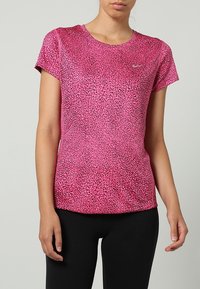 Nike Performance Camiseta deportiva - pink
