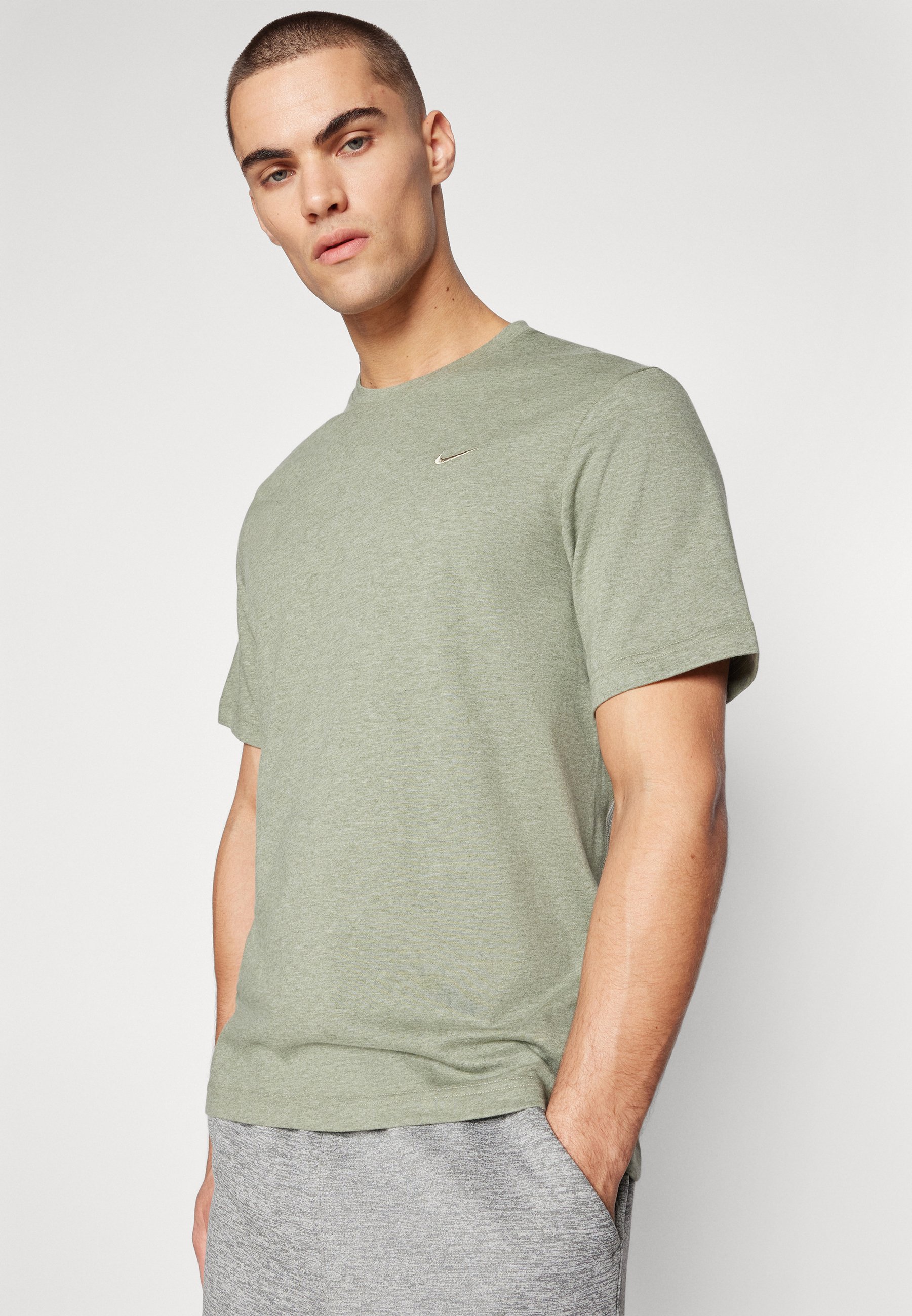 Nike Performance PRIMARY - Sports T-shirt - light army/heather