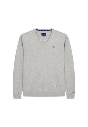 Lys grå v-hals sweater lavet af blødt stof, med lange ærmer, ribbetrukne manchetter og kant, samt et lille blåt logo på brystet.