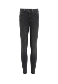 Jeans de mezclilla negra de corte ajustado con una cintura alta, que presentan un diseño de cinco bolsillos y un detalle de dobladillo deshilachado. La tela tiene una ligera textura.