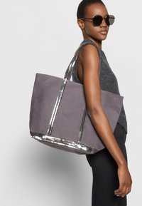 Vanessa Bruno CABAS - Shopping bags - anthracite