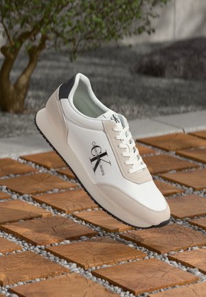 RETRO RUNNER LACEUP - Sneakers low - bright white