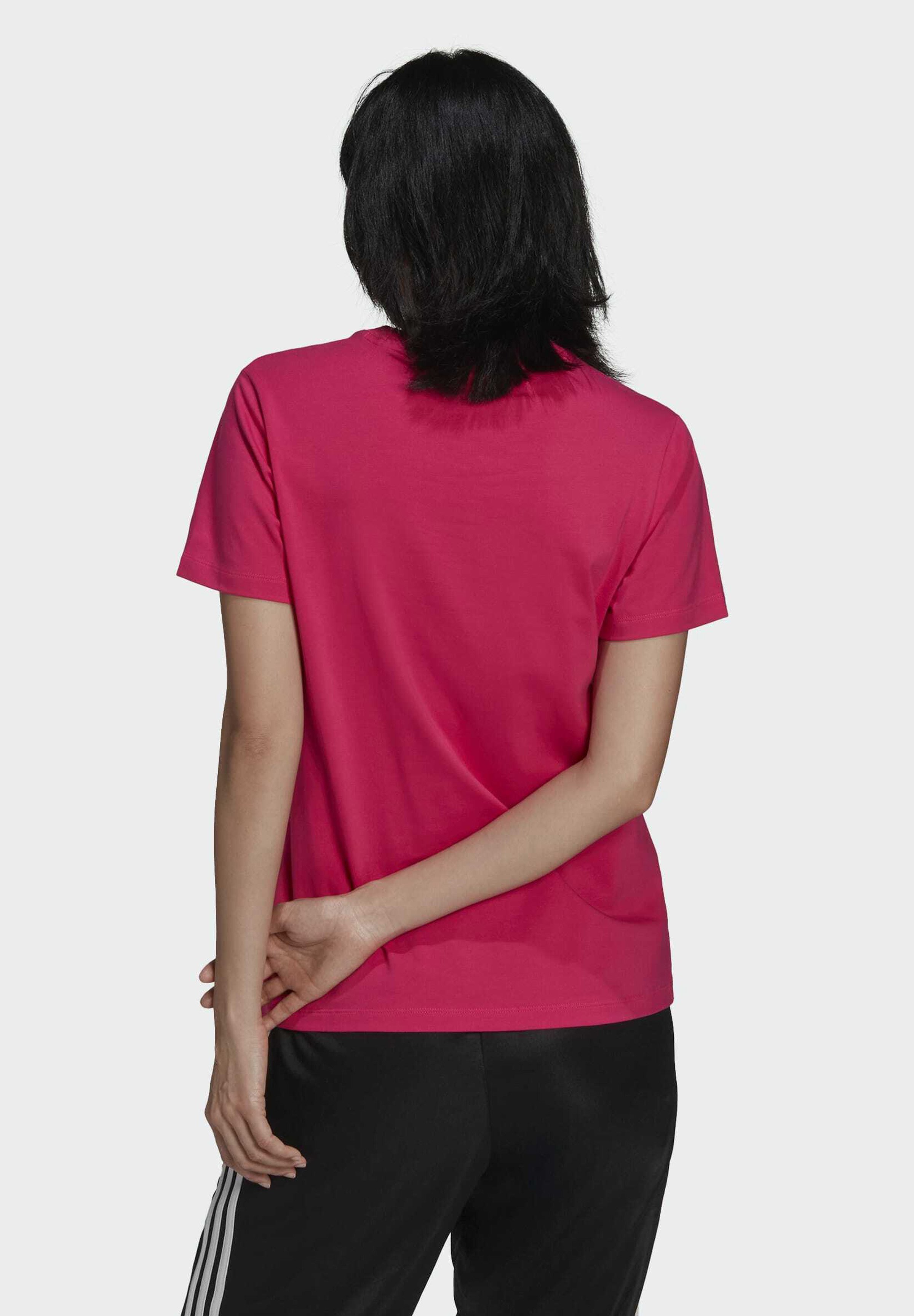 burgundy gildan t shirt