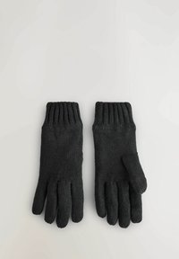 Schwarze gestrickte Handschuhe mit gerippten Manschetten, die individuelle Fingerlöcher und eine glatte Textur aufweisen. Geeignet für den Einsatz bei kaltem Wetter.