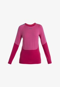 Ei valittu, DARK PINK