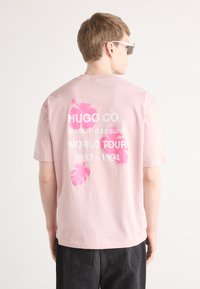 HUGO - NODIWOP - Print T-shirt - light pastel pink Thumbnail Image 1