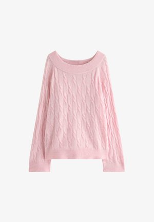 Lyserød kabelstrikket sweater med lange ærmer og bred ribstrikket rund halsudskæring, manchetter og kant, vist fladt på hvid baggrund.
