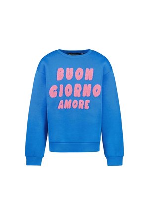 Blauwe sweatshirt met een textuur in roze letters die "BUON GIORNO AMORE" spellen. Het heeft een ronde hals en lange mouwen met ribboorden.