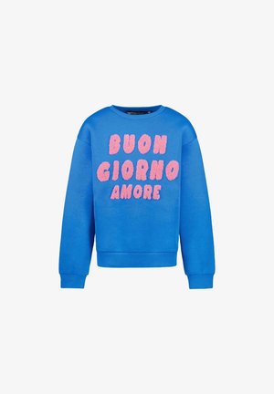 Blauwe sweatshirt met een textuur in roze letters die "BUON GIORNO AMORE" spellen. Het heeft een ronde hals en lange mouwen met ribboorden.