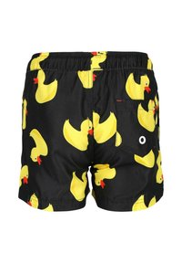 Shorts da bagno neri con un motivo di anatre di gomma gialle con becco rosso, vita elastica e una piccola tasca posteriore con occhiello.
