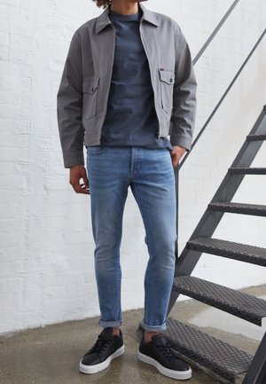 Jeansy Slim Fit