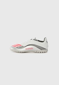 F50 MESSI CLUB TF - Kopačky na umělý povrch - white/lucid red/silver-coloured
