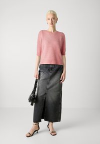 Selected Femme SLFLULU SS OPEN BACK O-NECK NOOS - T-Shirt basic - peony