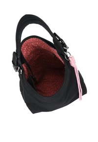 Zwarte tas met een zachte textuur; heeft een roze accentkoord en een gemusterde roze binnenvoering met donkere stippen. Wijde opening voor gemakkelijke toegang.