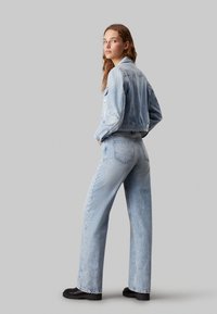 Calvin Klein Jeans CROPPED - Giacca di jeans - denim light