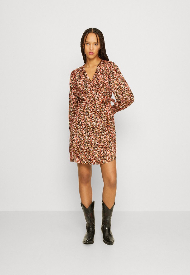 Pieces PCNYA WRAP DRESS Sukienka letnia black/czarny Zalando.pl