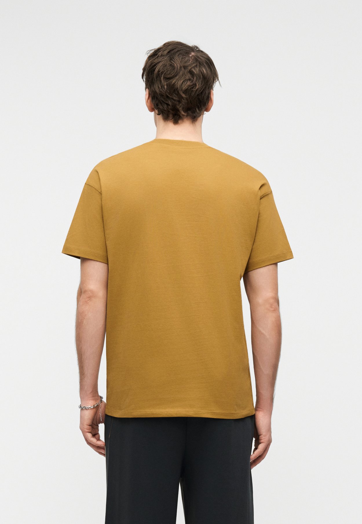 LINEAR GRAPHIC