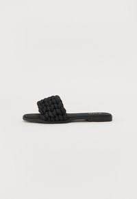 Selected, black