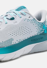 Under Armour HOVR TURBULENCE 2 - Hardloopschoenen voor op de weg - halo gray/hydro teal/circuit teal