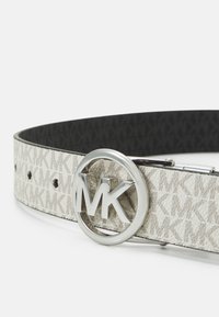 MICHAEL Michael Kors LOGO BELT - Pas - vanilla/black/silver-coloured