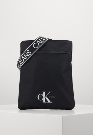 FLATPACK - Across body bag - black