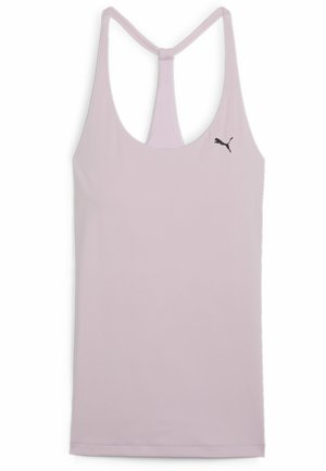 Jasnoróżowa sportowa koszulka na ramiączkach z wycięciem w kształcie litery U na plecach (racerback) oraz małym czarnym logo Puma na górnej lewej części klatki piersiowej.