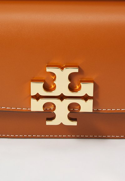 Tory Burch ELEANOR SMALL CONVERTIBLE SHOULDER BAG - Handbag - whiskey