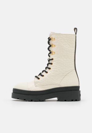 AUBRI - Plateaustøvletter - offwhite