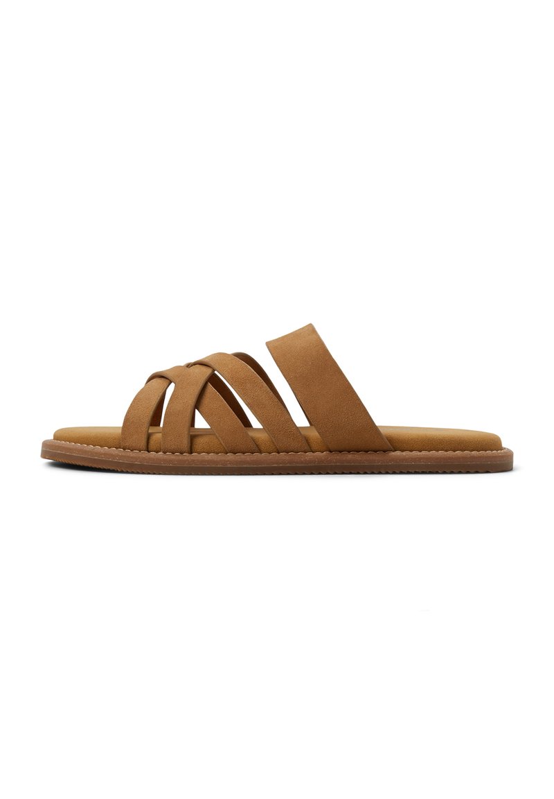 Bruine suède slide-sandalen met drie banden die over de voetboog kruisen en een dikke enkele band aan de achterkant. Platte zool met gestructureerde randen.