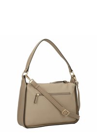 Beige leren handtas met een schouderband, een ritsvak aan de voorkant en gouden accenten. Smooth textuur, gestructureerd ontwerp, verstelbare band.