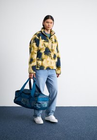The North Face BASE CAMP VOYAGER DUFFEL 42L UNISEX - Aizturis - midnight petrol/algae blue