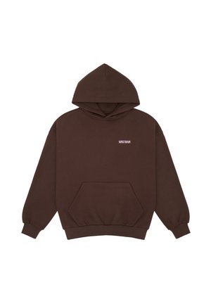 Sweat à capuche marron avec poche frontale et petit texte blanc "WRSTBHVR" sur la poitrine gauche.