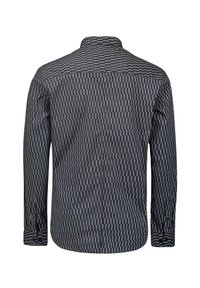 Langarm overhemd van marineblauwe stof, met een geometrisch patroon in crème en lichtblauw, voorzien van een button-down kraag en manchetten.