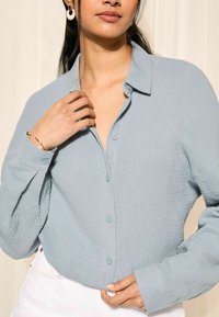 Friends Like These Blus - blue