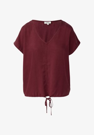Bordowa bluzka z krótkim rękawem i dekoltem w kształcie litery V, z elastycznym dołem i gładkiego materiału. Lekka tekstura i swobodny krój.