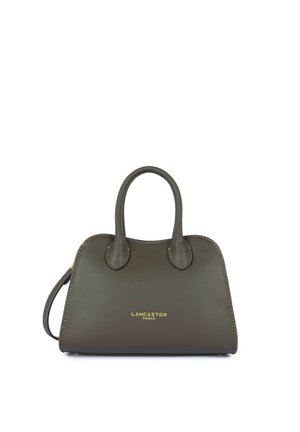 Sac à main en cuir vert olive foncé avec deux poignées et logo doré "Lancaster Paris" centré sur le devant.