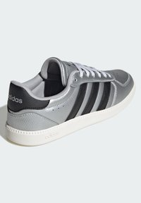 adidas Sportswear - Sneakersy niskie