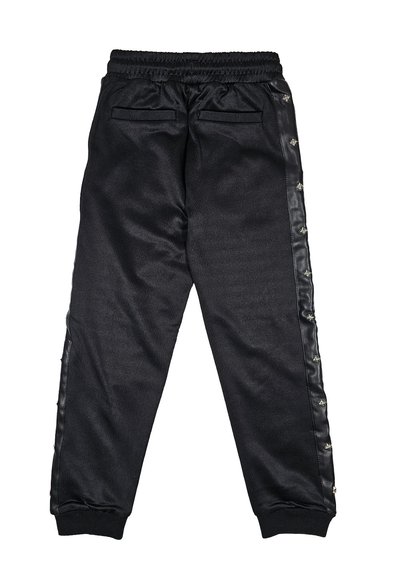 Pantaloni joggers neri in tessuto morbido, con cintura elastica, tasche laterali e righe laterali in satin con decorazioni lungo la cucitura.