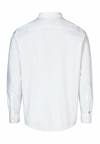 Weißes Langarmhemd mit klassischem Kragen, mit Knöpfen an den Ärmeln und geradem Schnitt. Hergestellt aus glattem Baumwollstoff mit einer einfachen Textur.