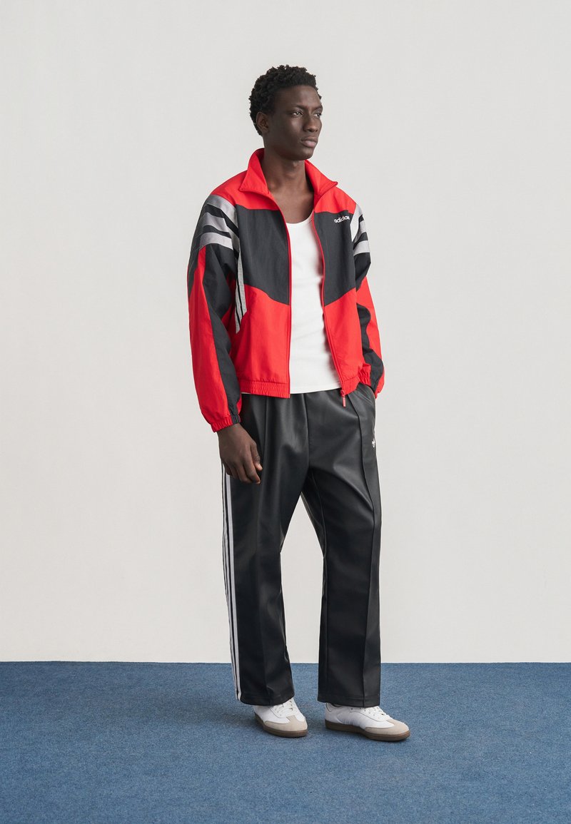 adidas Originals SANTIAGO - Light jacket - better scarlet/red 