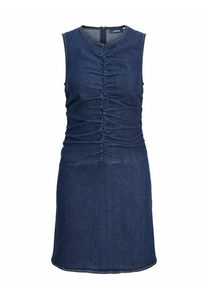 Robe en denim bleu foncé sans manches avec corsage froncé à l'avant, encolure ronde et fermeture éclair dans le dos.