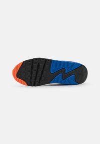 Nike Sportswear AIR MAX 90 UNISEX - Sapatilhas - summit white/safety orange/midnight navy/game royal