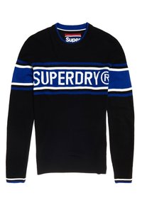 Maglione girocollo nero con strisce blu, bianche e nere su petto e maniche, con la scritta "SUPERDRY®" in bianco sul petto.