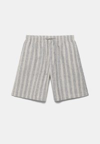 Shorts gris et blanc à rayures verticales, longueur genou, avec taille élastique et cordon de serrage à l'avant, à plat sur fond blanc.