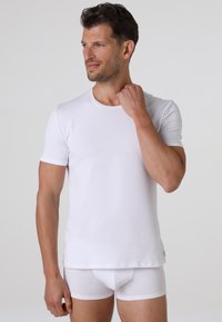 Lovable SUPIMA STRETCH COTTON - Maglietta intima - white