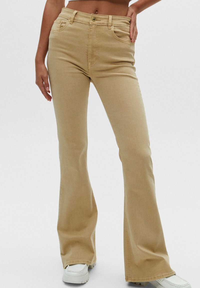 PULL&BEAR Bootcut jeans beige Zalando.de