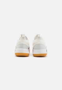 adidas Performance D.O.N. ISSUE 5 - Zapatillas de baloncesto - core white/victory blue/crystal white