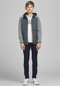 Jack & Jones Junior - JJEMULTI QUILTED JACKET - Viegla jaka - grey melange Miniatūras attēls 1