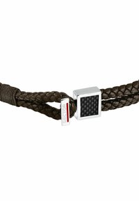 Bracciale intrecciato in pelle marrone scuro con un fermo quadrato in argento dotato di un inserto in nero testurizzato e un piccolo accento in argento con logo.